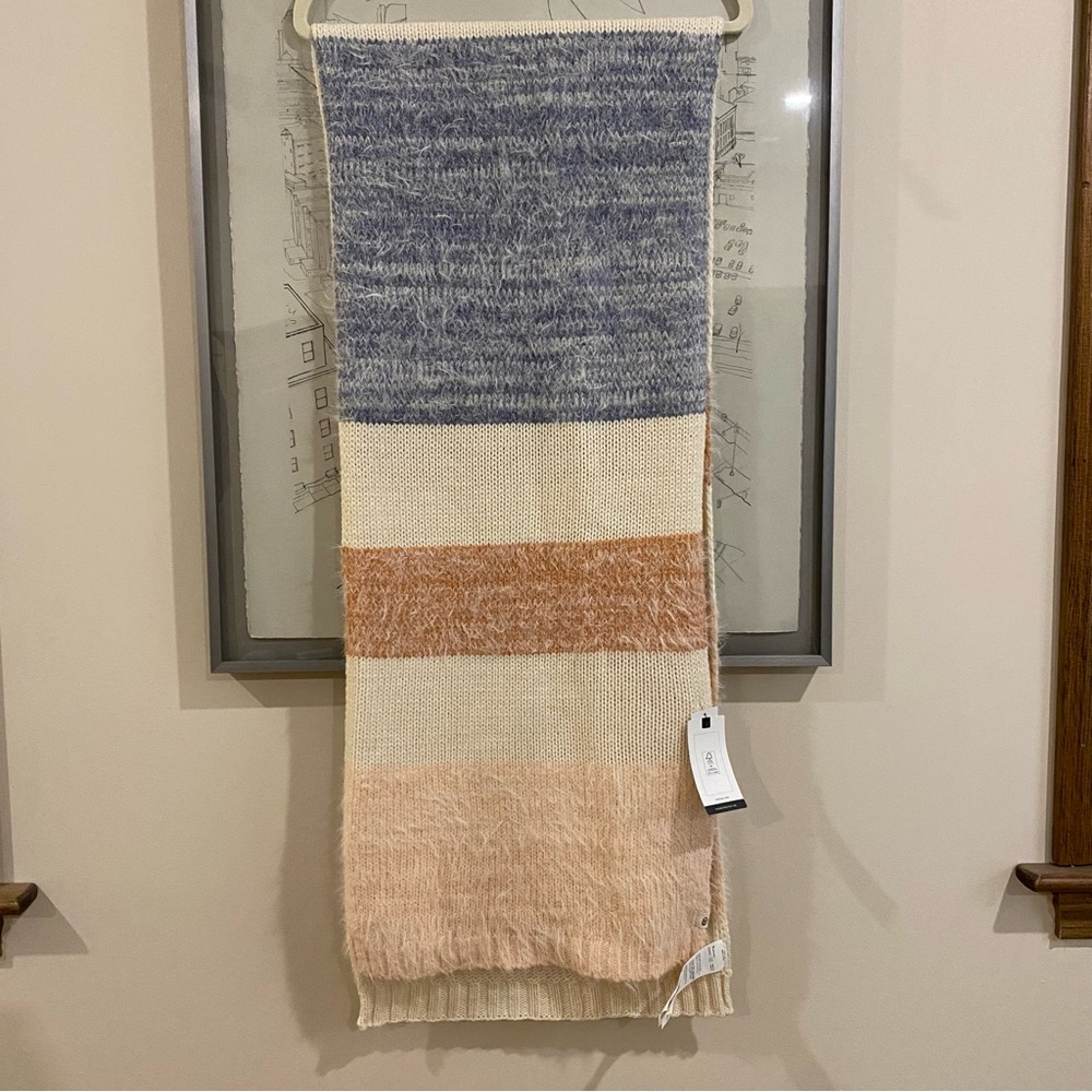 Rip Curl Winter Scarf - NWT